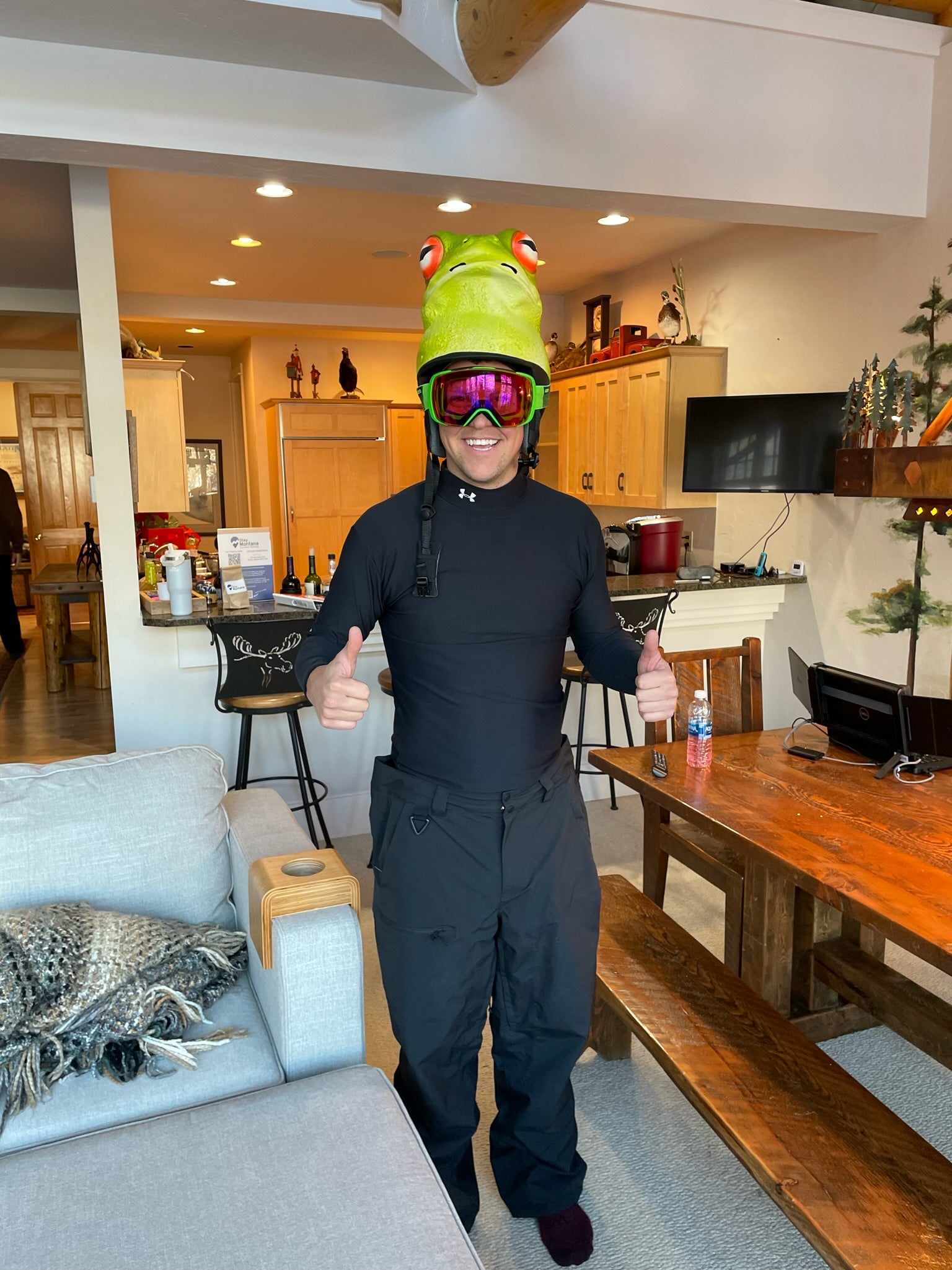 Frog Lifestyle - Gnarly Nogginz Helmet Characters #NOGZ